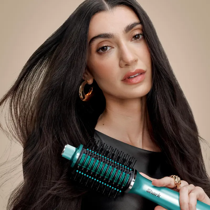 Shark Glossi Blow Dryer Brush - HT302